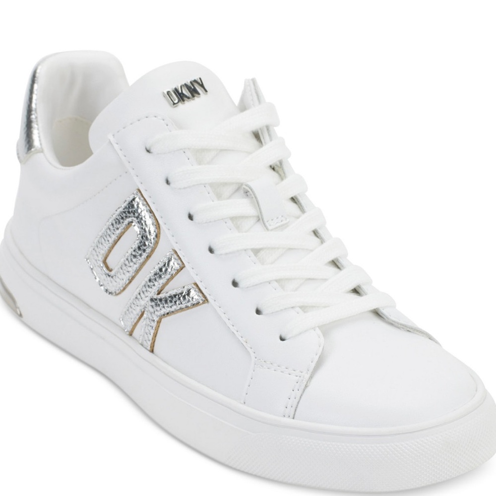 DKNY SNEAKERS